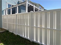 <b>White Vinyl Board on Board Privacy Fence (1)</b>